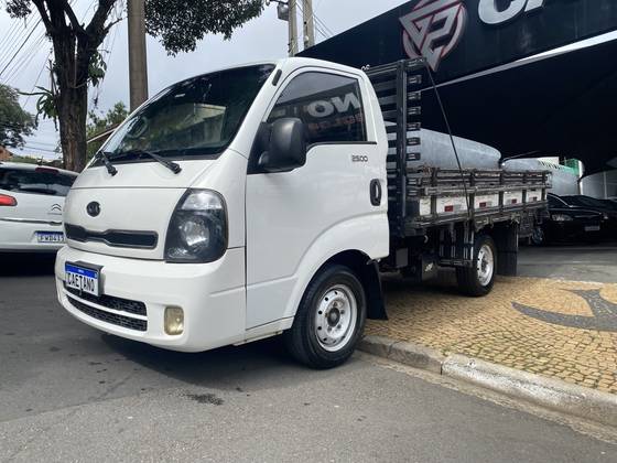 KIA BONGO 2.5 K-2500 4X2 CS TURBO DIESEL 2P MANUAL KIA BONGO 2.5 K-2500 4X2 CS TURBO DIESEL 2P MANUAL